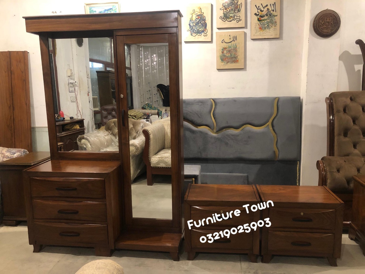 Dark Brown Carved Dressing Table in Peshawar